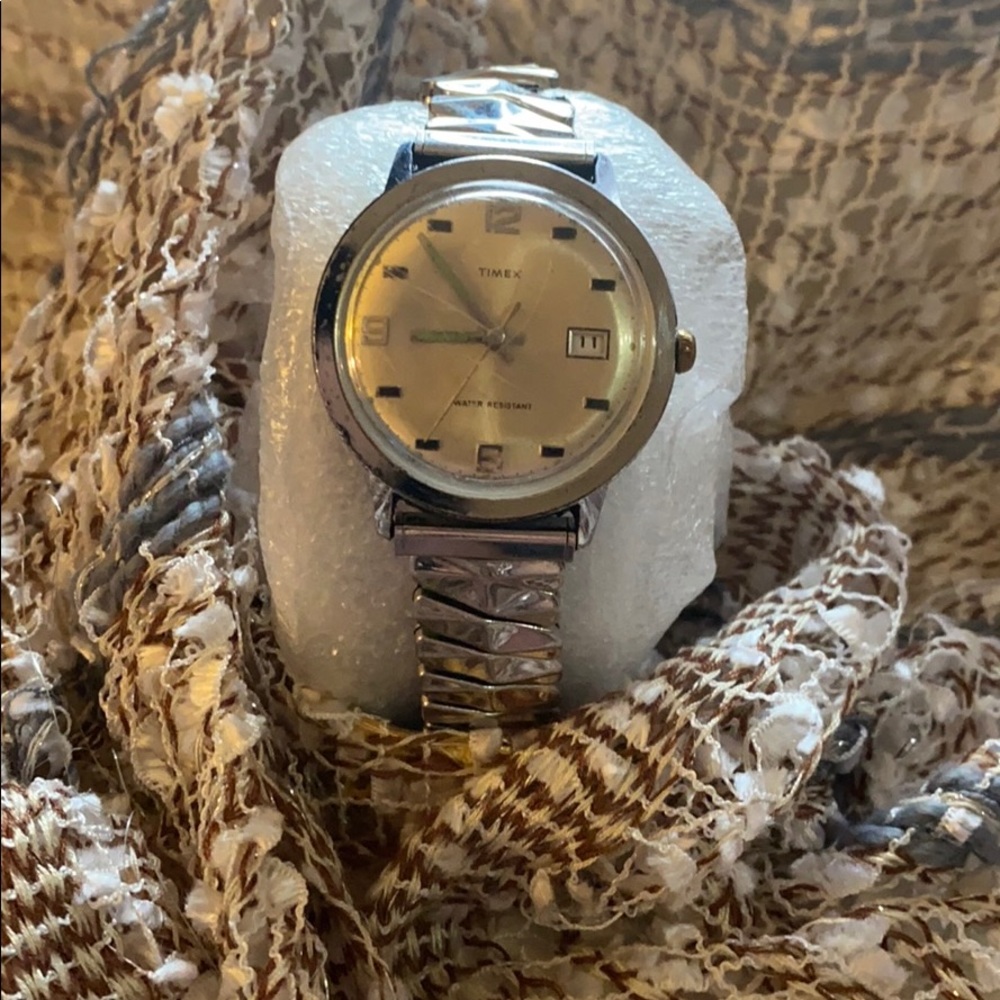 Vintage old watch , water resistant